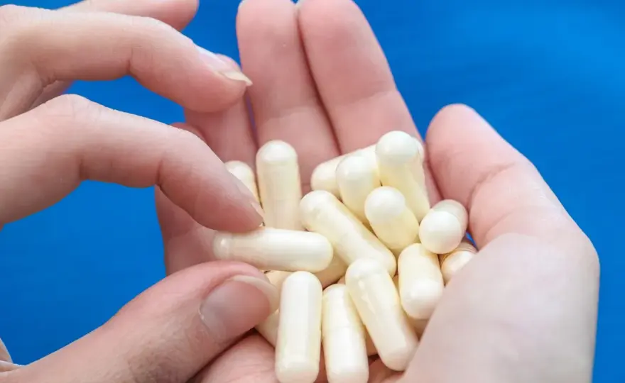 Biotyna - kiedy suplement ma sens i na co uważać?
